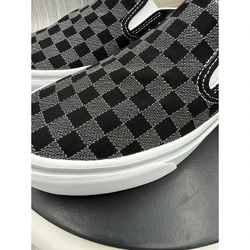 VANS Classic Slip On Platform Womens Size 8.5 Metallic Silver Checkerboard Shoes
